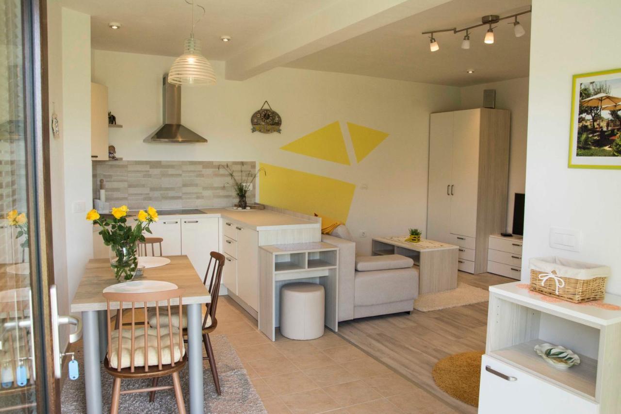 Vila Palma - App Palma & Room Figa Ankaran Eksteriør billede
