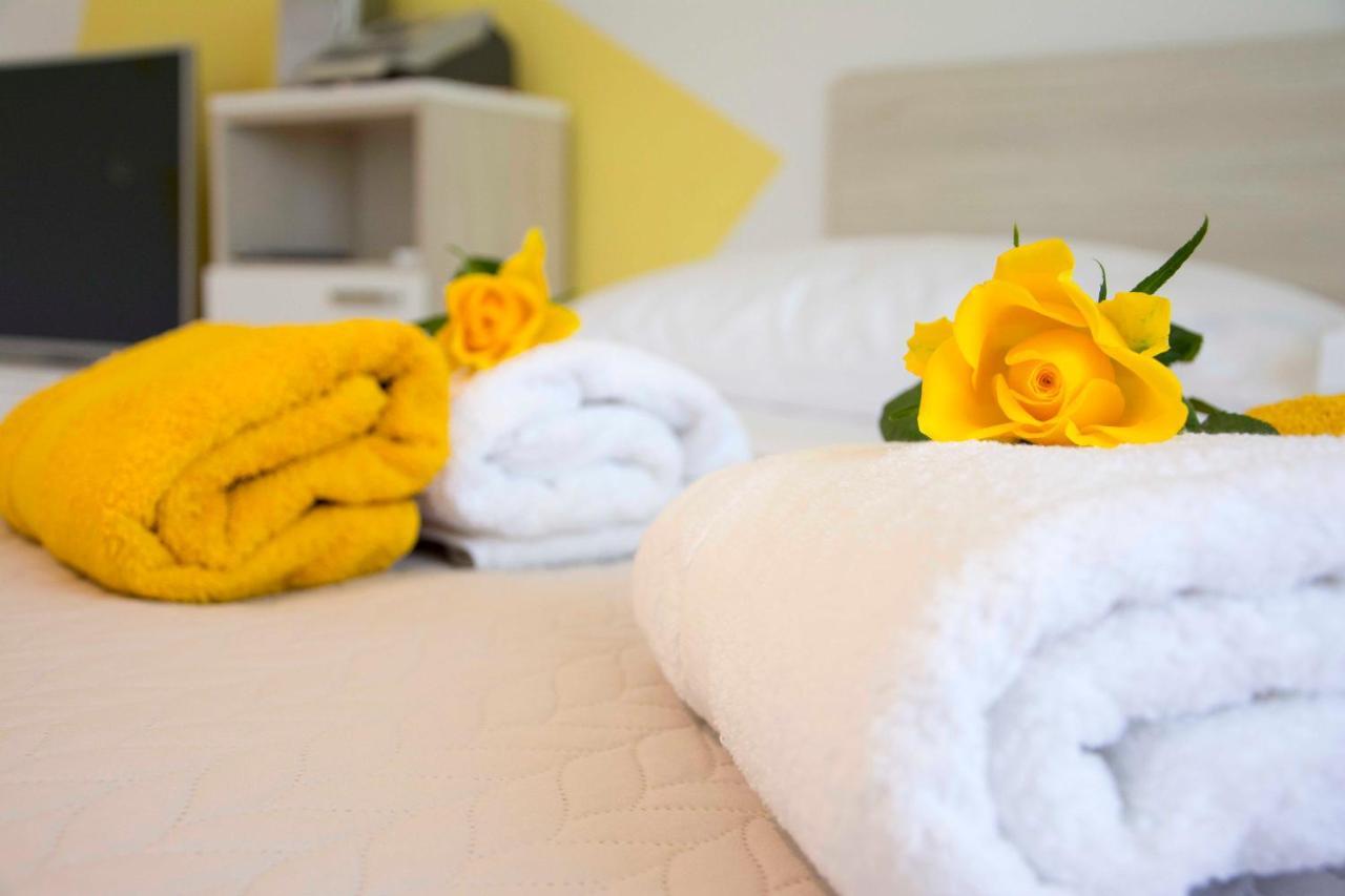Vila Palma - App Palma & Room Figa Ankaran Eksteriør billede