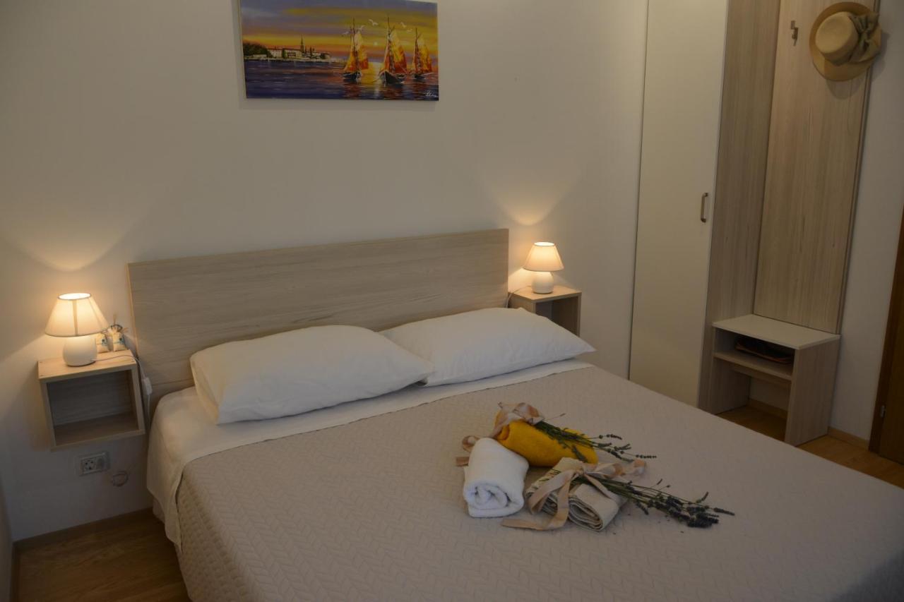 Vila Palma - App Palma & Room Figa Ankaran Eksteriør billede